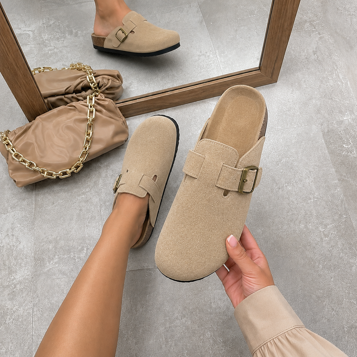 SOREN Suede Comfort Clogs