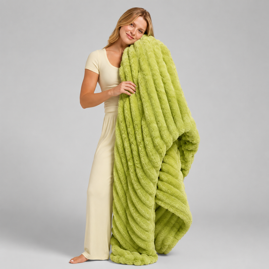SHEEPS Plush Blanket